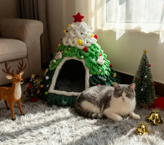 Świąteczny domek dla kota