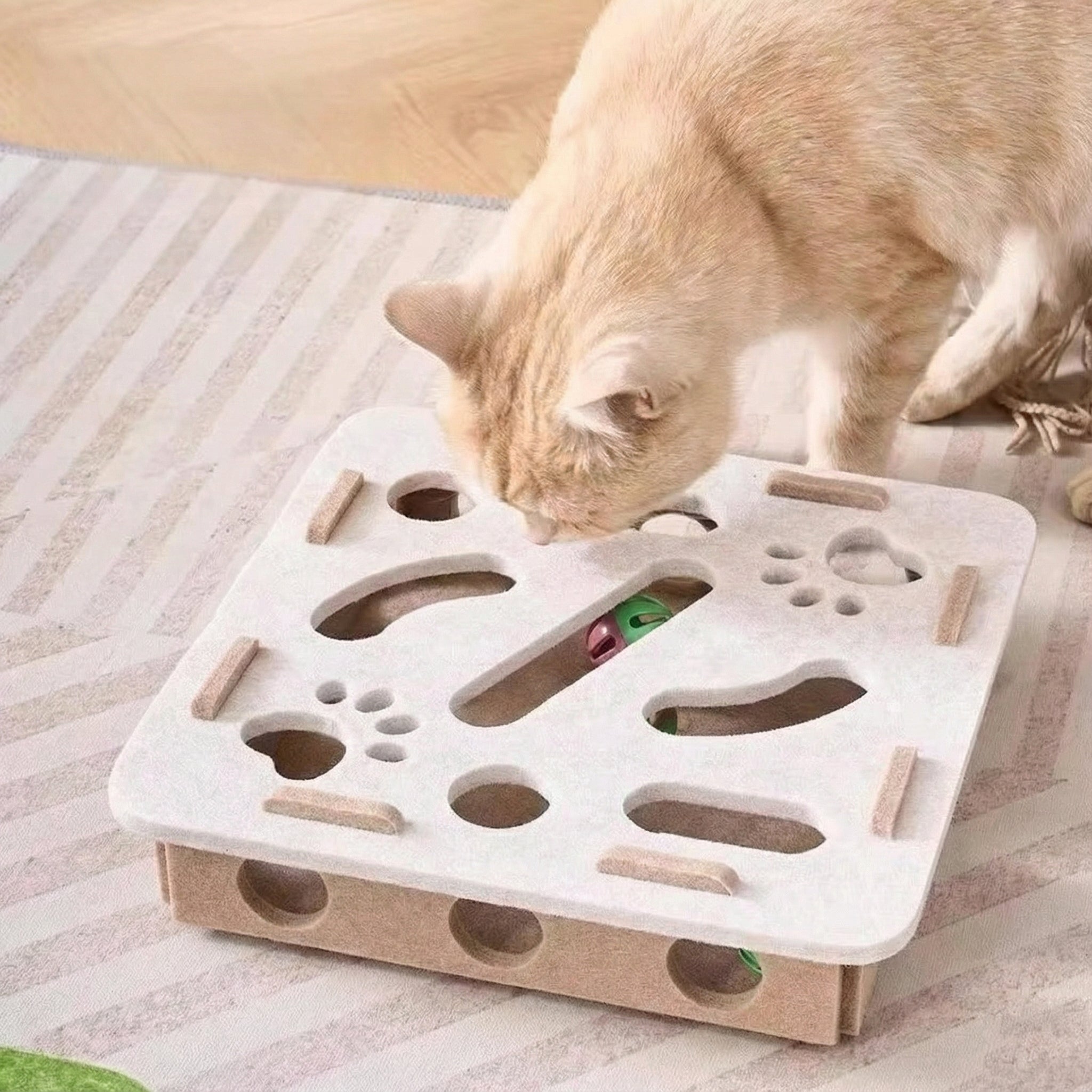 Kocia Stacja Zagadek – interaktywna mata z piłeczkami dla kota 🐱🎾