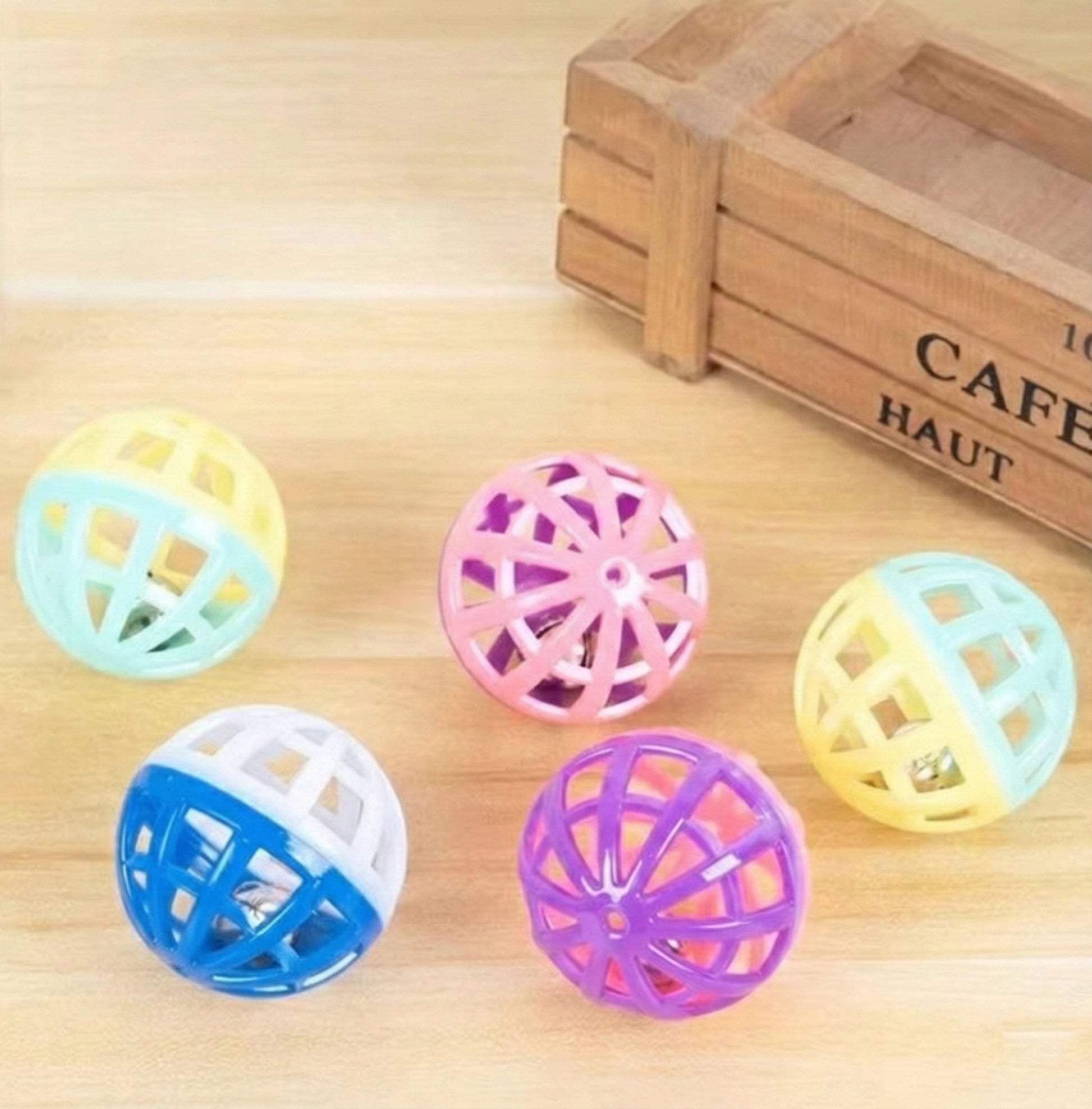 Kocia Stacja Zagadek – interaktywna mata z piłeczkami dla kota 🐱🎾