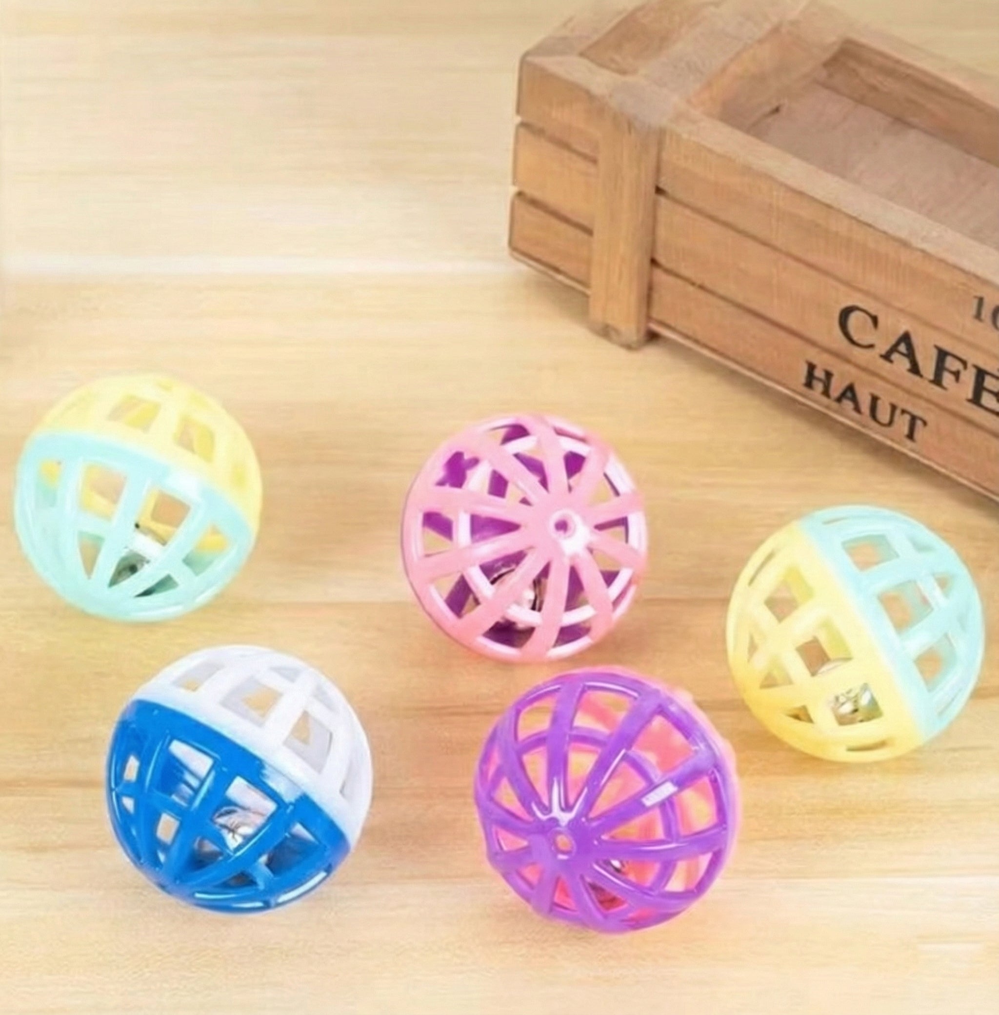 Kocia Stacja Zagadek – interaktywna mata z piłeczkami dla kota 🐱🎾